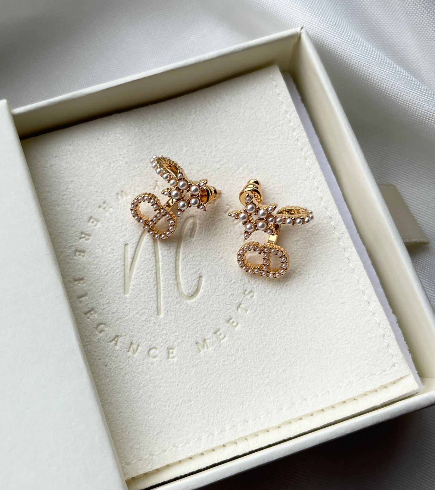 CD pearl gold vintage stud earrings
