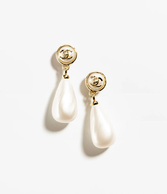 CC pearl dangle earrings