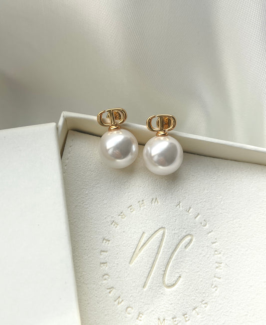 CD minimal drop pearl earrings