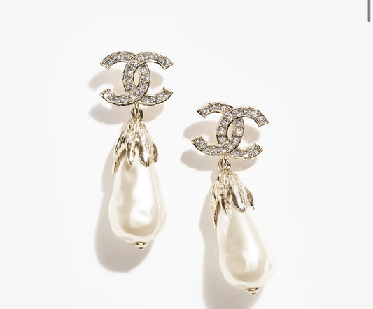 CC pendent earrings