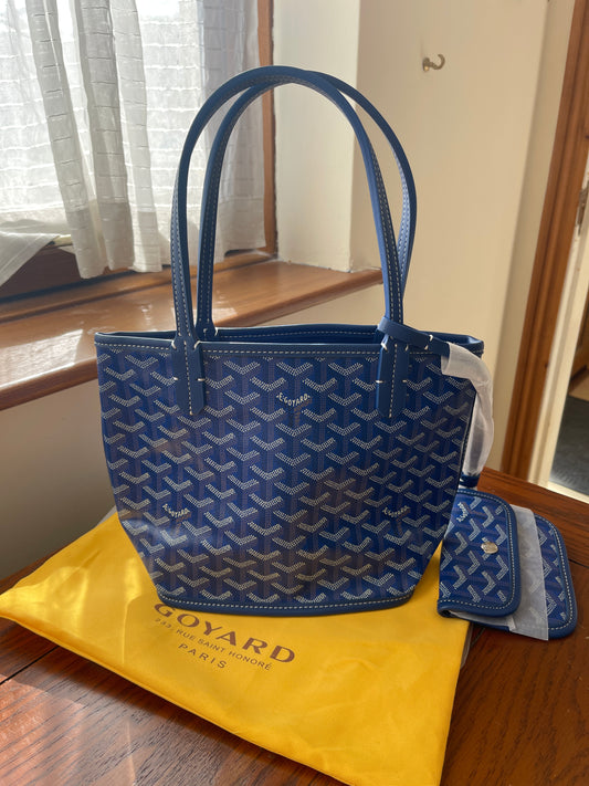 Mini tote in blue