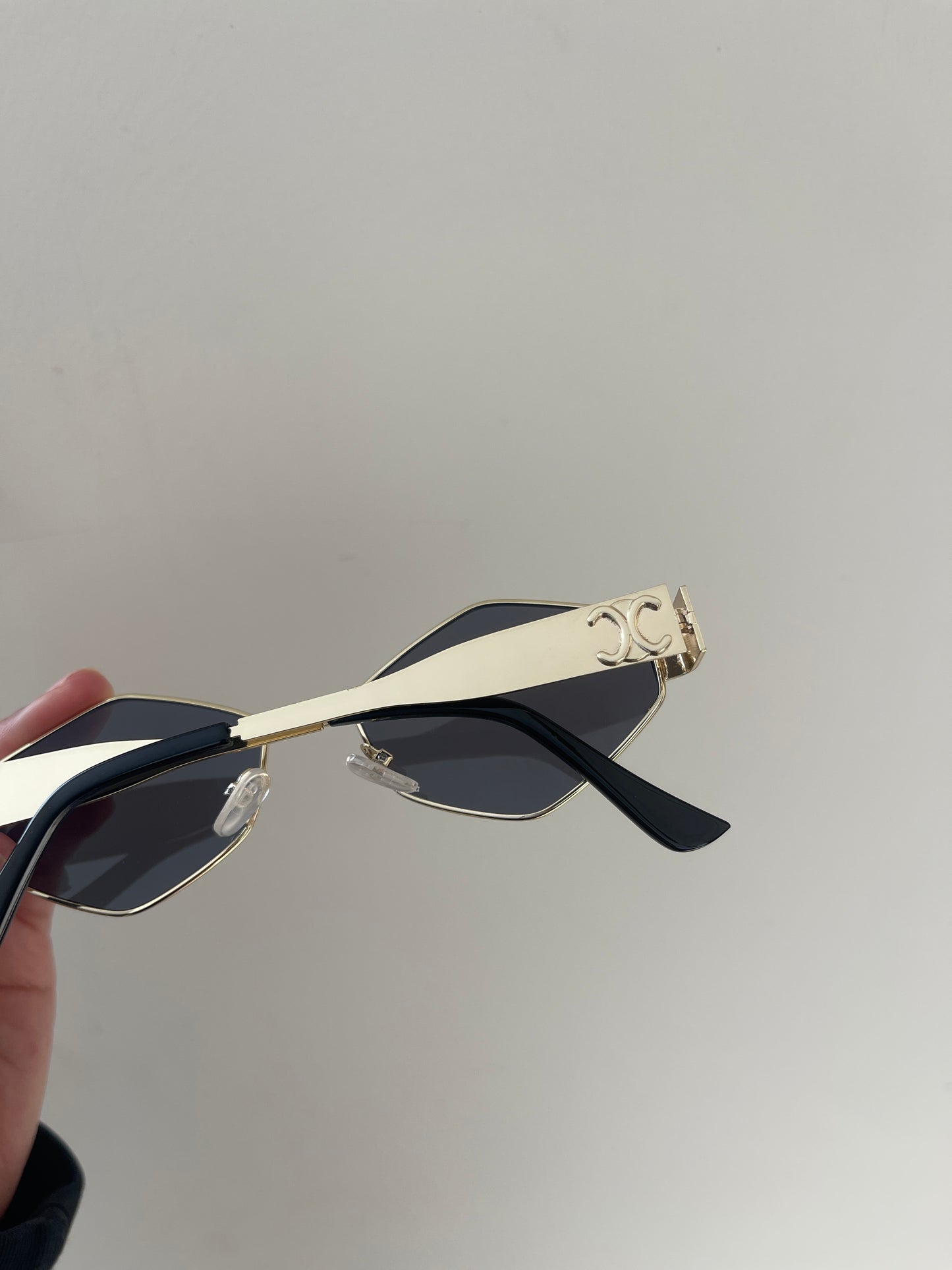 Triomphe sunglasses in gold