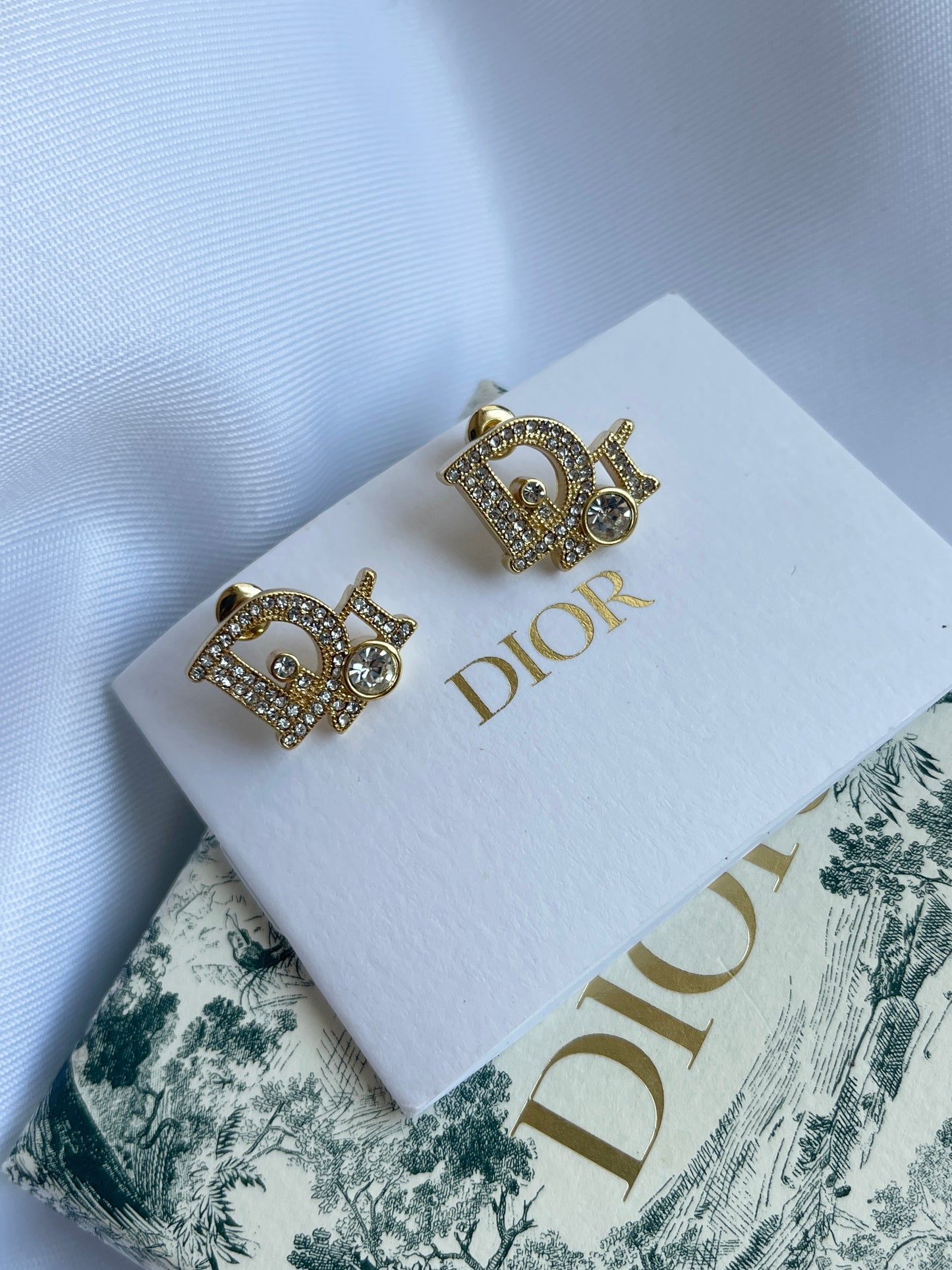 DIOR petite gems earrings