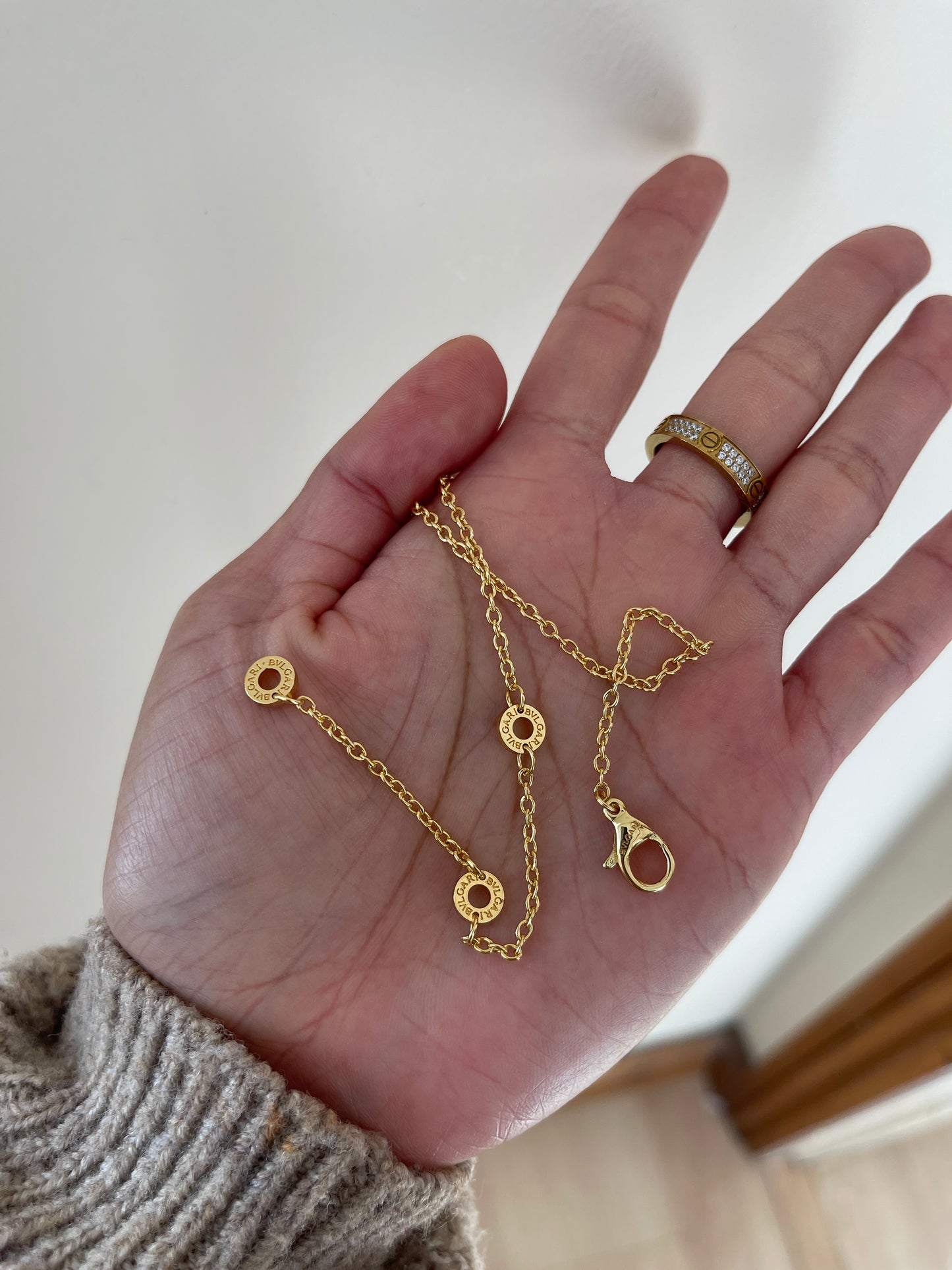B zero necklace in gold