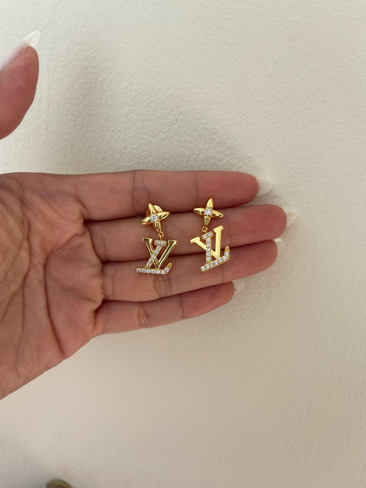 Lv dangle stud earrings