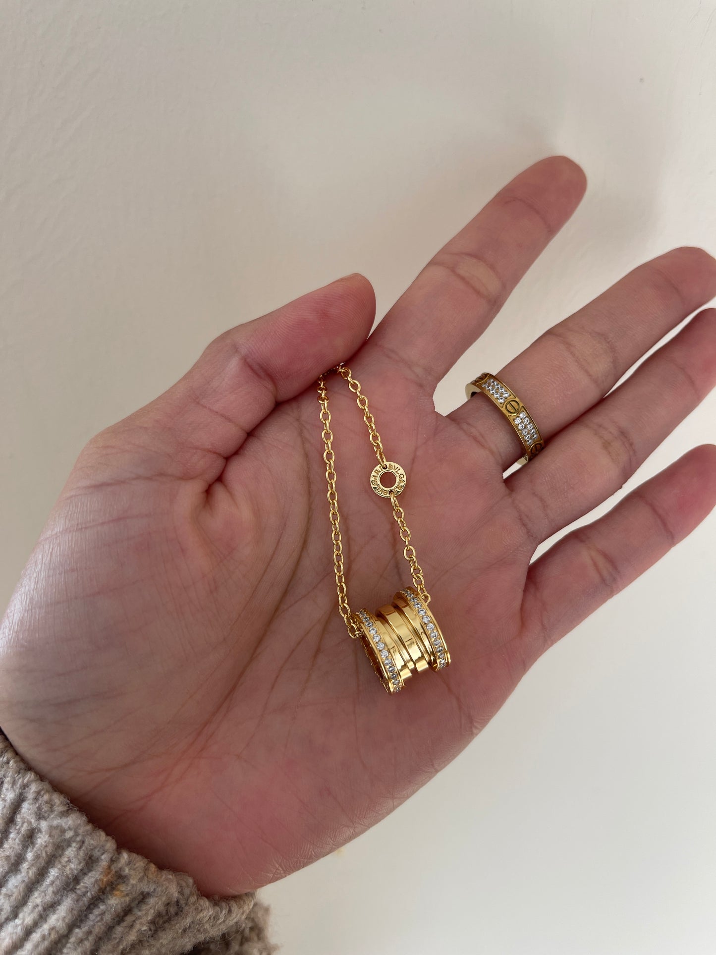 B zero necklace in gold